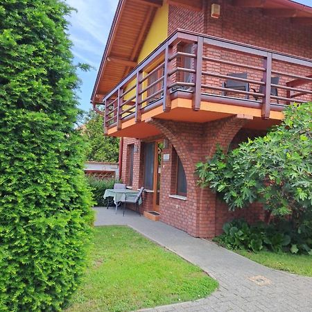 Rozmaring Apartmanok Gyula Εξωτερικό φωτογραφία